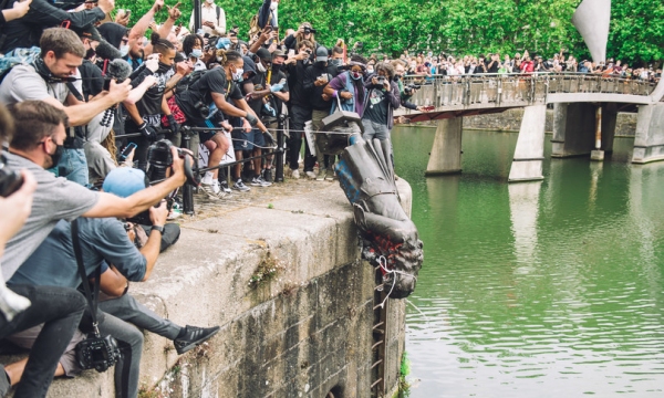 Quel distruggere le statue che non inganna la Storia, ma solo noi stessi