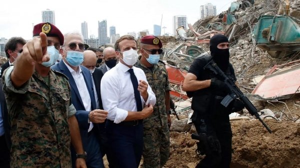 Il “commissario” Macron in Libano prova a dettare le regole