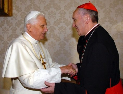 Lo spirituale Ratzinger e l''umano' Bergoglio