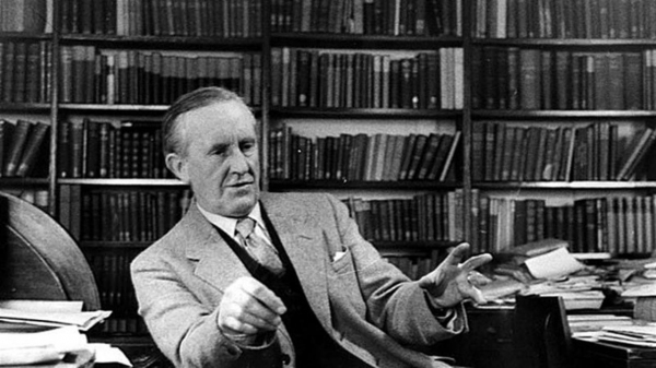 Tolkien, così l'ideologia progressista impedì il successo in Italia