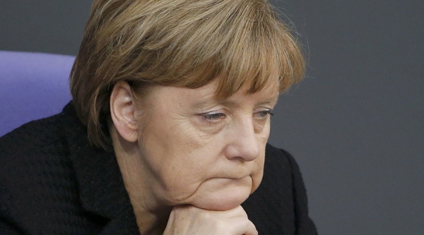 Ciclone sulla Merkel, ora l’accoglienza facile sarà la sua dannazione