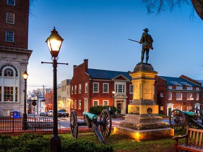 Dietro i fatti di Charlottesville