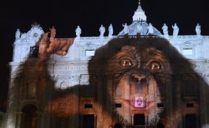 Soros e "Francesco" uniti nella lotta