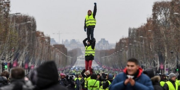Perché il governo francese non comprende la rivolta dei Gilet Gialli