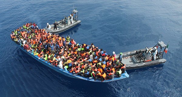 Il culto del migrante. Tra propaganda e senso di colpa