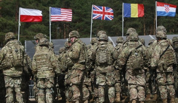 Generali francesi contro la NATO