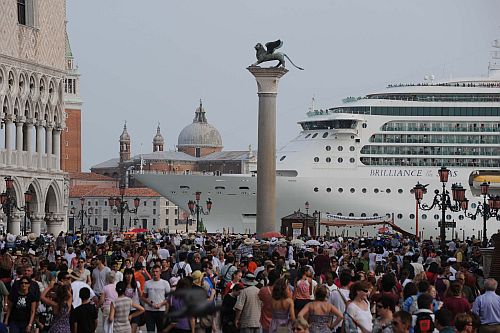 Divertimento, giro di soldi e posti di lavoro