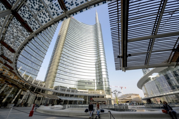 La Milano disumana dei grattacieli del Qatar