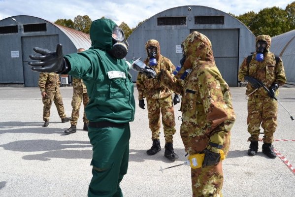 La Nato in armi per «combattere il coronavirus»