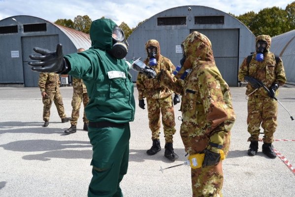 La Nato in armi per «combattere il coronavirus»