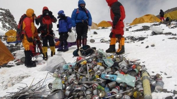 Alpinismo? Talvolta una prosecuzione del colonialismo (con altri mezzi...)