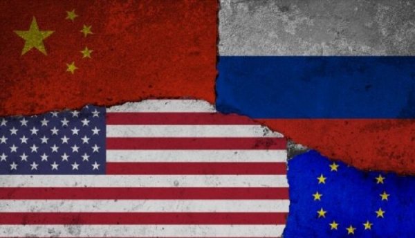 USA e NATO contro Russia e Cina: una guerra ibrida permanente