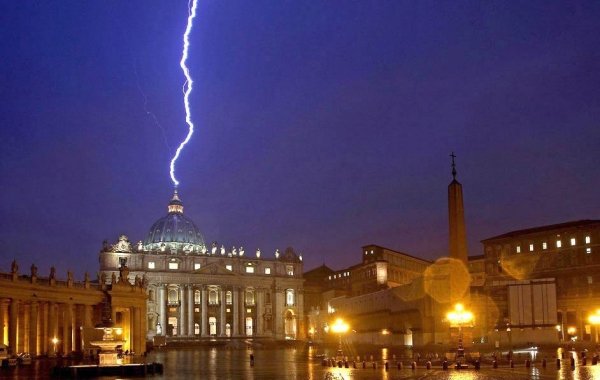 Perché la Chiesa è parte del sistema usuraio globale