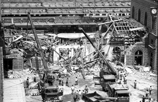Strage di Bologna: “Lo scenario internazionale e il ‘lodo Moro’ sullo sfondo dell’esplosione alla Stazione” (2ª parte)