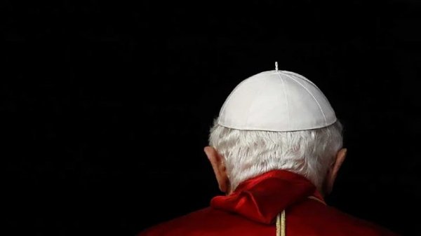 La rinuncia di Benedetto XVI