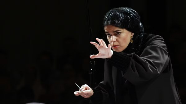 Il femminismo dell’Occidente porta alla guerra. Il vero diritto della donna è la diversità