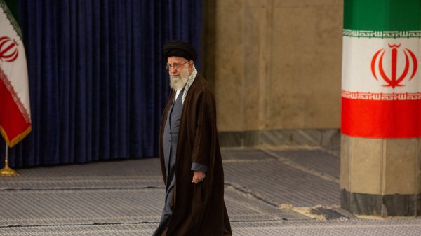 Demonizzare l’Iran serve a fomentare una guerra