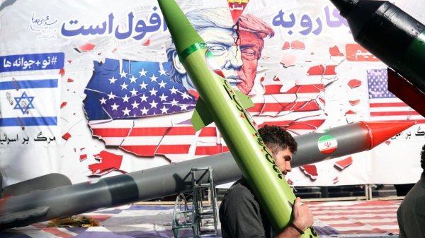 Proviamo ad analizzare la questione USA-Iran sul piano della teoria delle relazioni internazionali