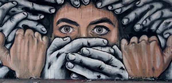 Censura nera e senza memoria