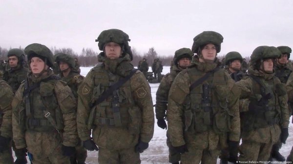 Non si può negare che la parziale ritirata da Kherson abbia un’ottica politica scomoda