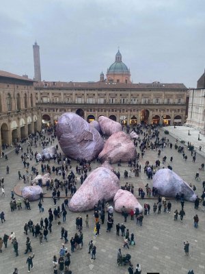 Anestesia del non luogo: l'intenzionalit&agrave; dello sradicamento