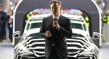 Musk biliardario della povertà