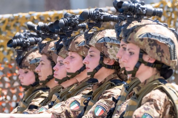 Storia critica del progetto di Difesa Comune Europea: da ReArm Europe alla Guerra-senza-fine