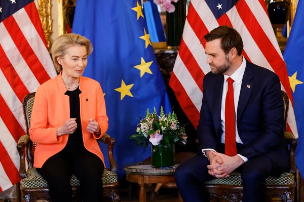 America-Europa da alleati ad allineati