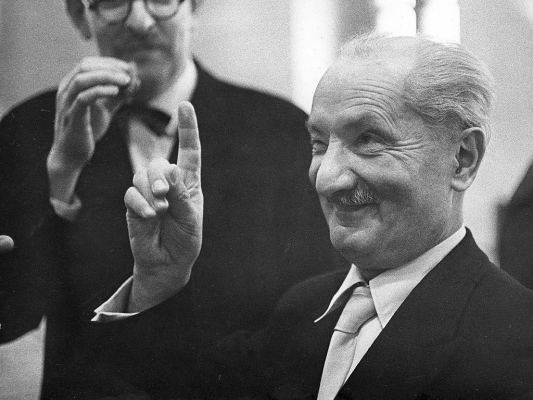 Heidegger, un'eredità essenziale nell'era della post-verità