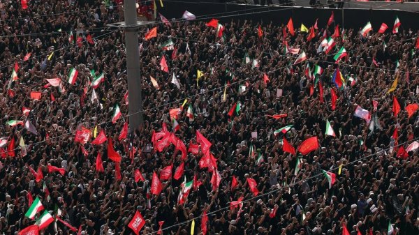 L'Iran mostra cosa significa essere un popolo