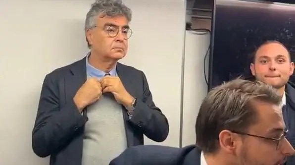 Quando la democrazia divora se stessa