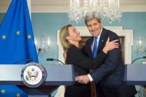 La Federica Mogherini si schiera per il rinnovo delle sanzioni alla Russia, in obbedienza i suoi “padroni” d’oltre Atlantico