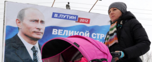 Putin vara il suo bonus bebè: alle mamme russe quasi uno stipendio per 18 mesi