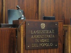 Per una giustizia italiana meno “liberale”