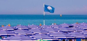 Quanto sono blu i mari italiani?