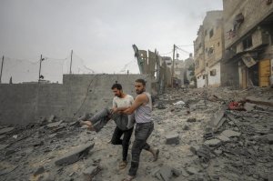 L’Occidente usa due pesi e due misure etniche per bombardare russi e palestinesi