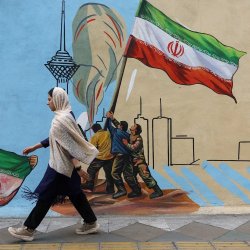 L’Iran, un cobra arrotolato pronto a moderdere