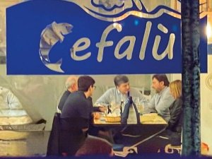 Tutti lì, al Cefalù