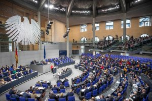 In Germania, le ali estreme dello schieramento politico meditano una svolta epocale