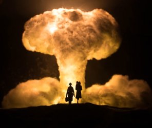 Stiamo correndo di notte a fari spenti verso una scarpata