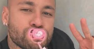 L’uomo col ciucciotto