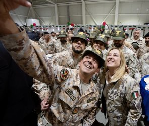 L’Italia&C. inviano a Kiev carri armati da rottamare