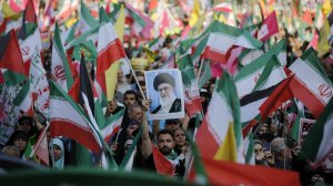 Guerra all'Iran: i nodi vengono al pettine