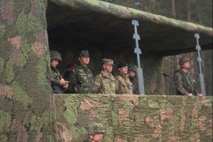 L’Ue ha ucciso le trattative: chiede la tregua per schierare truppe a sostegno di Kiev