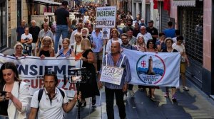 Diritti verso il baratro, grazie a destra e sinistra
