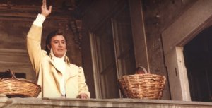 Il sorrisino del mondo progressista