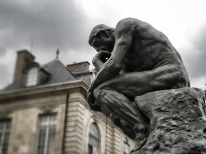 È necessario un pensiero nuovo
