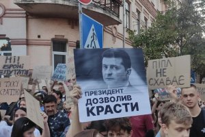 I nostri soldi ai corrotti di Kiev