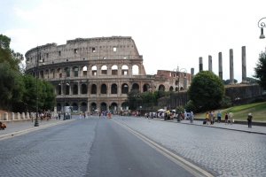 Repubblica? Si festeggia l'assente